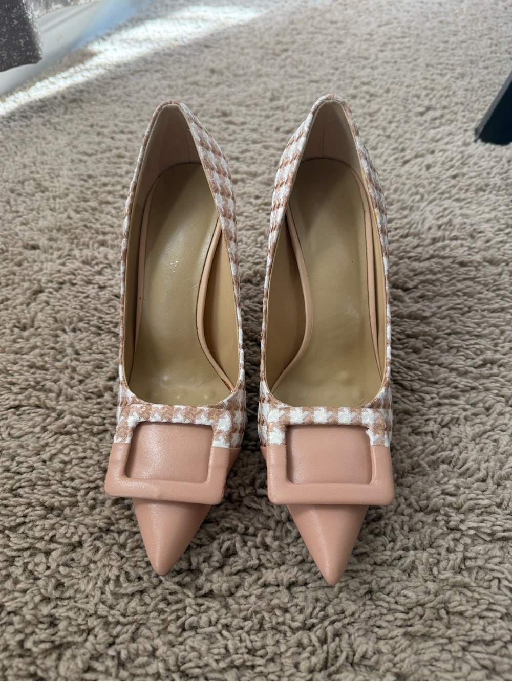 Women’s Pointed Toe Houndstooth Pumps in Blush in Size 34 US 4
